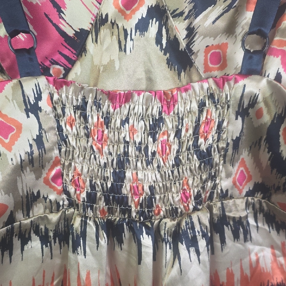 Apostrophe Multicolor Patterned Top - Picture 8 of 13